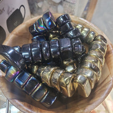 Load image into Gallery viewer, Magnetic Hematite
