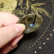 Load image into Gallery viewer, Worrystones