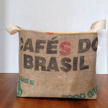 Load image into Gallery viewer, Cafés do Brasil coffee sack basket