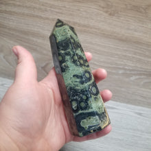 Load image into Gallery viewer, Towers