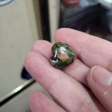 Load image into Gallery viewer, Ultra-Tiny Hearts