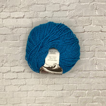 Load image into Gallery viewer, Hemp for Knitting Hempton DK