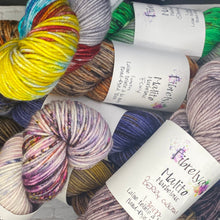 Load image into Gallery viewer, Fibrelya Malito Worsted