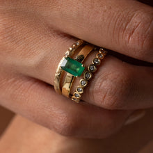Load image into Gallery viewer, Emerald Solitaire in Yellow Gold - Malleable Jewellers