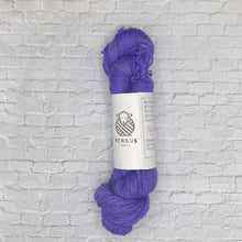 Load image into Gallery viewer, Floral Knights Mitts x Fergus Yarn Knitting Kit