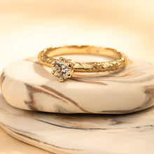 Load image into Gallery viewer, Molten Solitaire in Yellow Gold - Malleable Jewellers