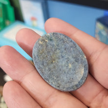 Load image into Gallery viewer, Worrystones