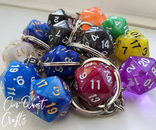 Load image into Gallery viewer, D20 Dice Key chain