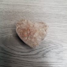 Load image into Gallery viewer, Quartz Heart Clusters