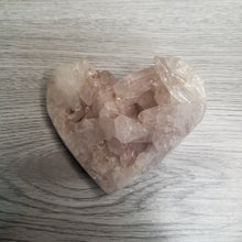 Load image into Gallery viewer, Quartz Heart Clusters