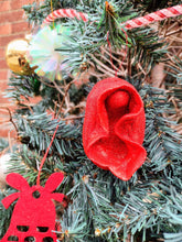 Load image into Gallery viewer, Vulva Ornament - Red
