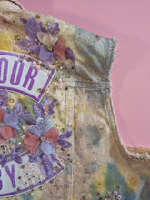 Load image into Gallery viewer, NYB Plus Size Unisex Vest - Afternoon Bloom