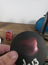 Load image into Gallery viewer, Crimson and Copper Colorshift hand made watercolor paints 3ml full pan