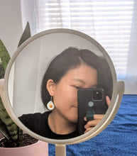 Load image into Gallery viewer, eggciting earrings