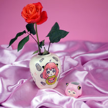 Load image into Gallery viewer, Anya Peanut Vase