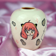 Load image into Gallery viewer, Anya Peanut Vase