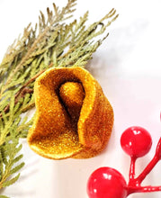 Load image into Gallery viewer, Vulva Ornament - Gold