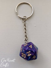 Load image into Gallery viewer, D20 Dice Key chain