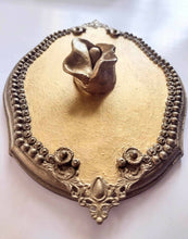 Load image into Gallery viewer, Victorian Vulvas: Vintage Gold