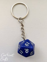 Load image into Gallery viewer, D20 Dice Key chain