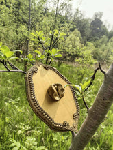 Load image into Gallery viewer, Victorian Vulvas: Vintage Gold