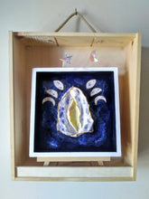 Load image into Gallery viewer, Moon Pie
