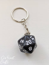 Load image into Gallery viewer, D20 Dice Key chain