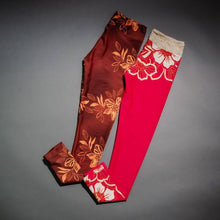 Load image into Gallery viewer, Flirt with Me Floral Leggings Brown Blend