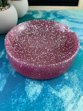 Load image into Gallery viewer, Resin Ashtray