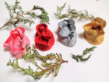 Load image into Gallery viewer, Vulva Ornament - Red