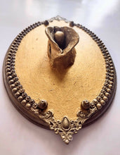 Load image into Gallery viewer, Victorian Vulvas: Vintage Gold