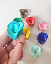 Load image into Gallery viewer, Pussy Magnets