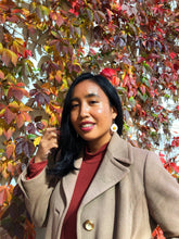 Load image into Gallery viewer, eggciting earrings