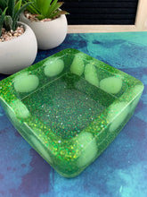 Load image into Gallery viewer, Resin Ashtray
