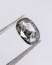 Load image into Gallery viewer, 0.61ct Oval Shaped Loose Salt &amp; Pepper Diamond - Malleable Jewellers
