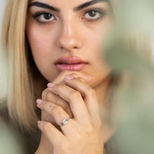Load image into Gallery viewer, Array Engagement Ring in White Gold - Malleable Jewellers
