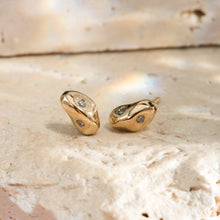 Load image into Gallery viewer, Flush Studs in Yellow Gold - Malleable Jewellers
