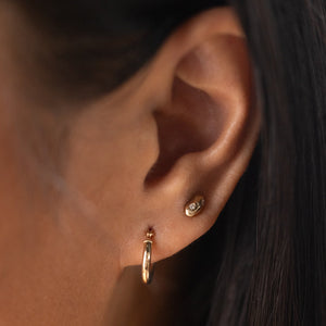 Flush Studs in Yellow Gold - Malleable Jewellers