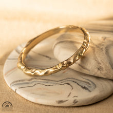 Load image into Gallery viewer, Pillar Ring with Fairmined Certified Gold - Malleable Jewellers

