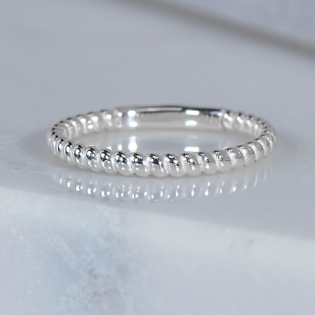Spiral Ring in White Gold