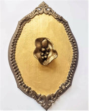 Load image into Gallery viewer, Victorian Vulvas: Vagina Dentata
