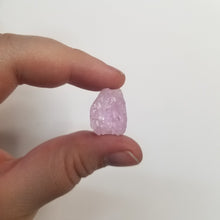 Load image into Gallery viewer, Kunzite pieces
