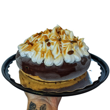 Load image into Gallery viewer, SEASONAL CAKE PRE-ORDER: Pumpkin Spice (V)

