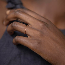 Load image into Gallery viewer, Leaf Chevron Ring in Rose Gold
