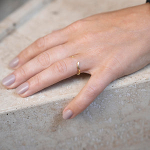 Leaf Chevron Ring in Yellow Gold