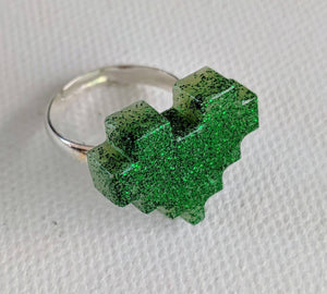 Sparkly green resin pixel heart ring