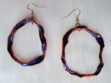 Load image into Gallery viewer, Avocado skin earrings painted orange/purple
