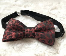 Load image into Gallery viewer, Red Leopard Print Bow Tie with Lace Print Pocket Square

