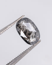 Load image into Gallery viewer, 0.61ct Oval Shaped Loose Salt &amp; Pepper Diamond

