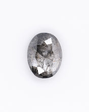 Load image into Gallery viewer, 0.90ct Oval Shaped Loose Salt &amp; Pepper Diamond
